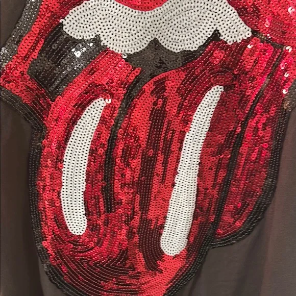 NWT MadeWorn Rolling Stones sequined lips 👄 and tongue 👅 tee small - Picture 3 of 16